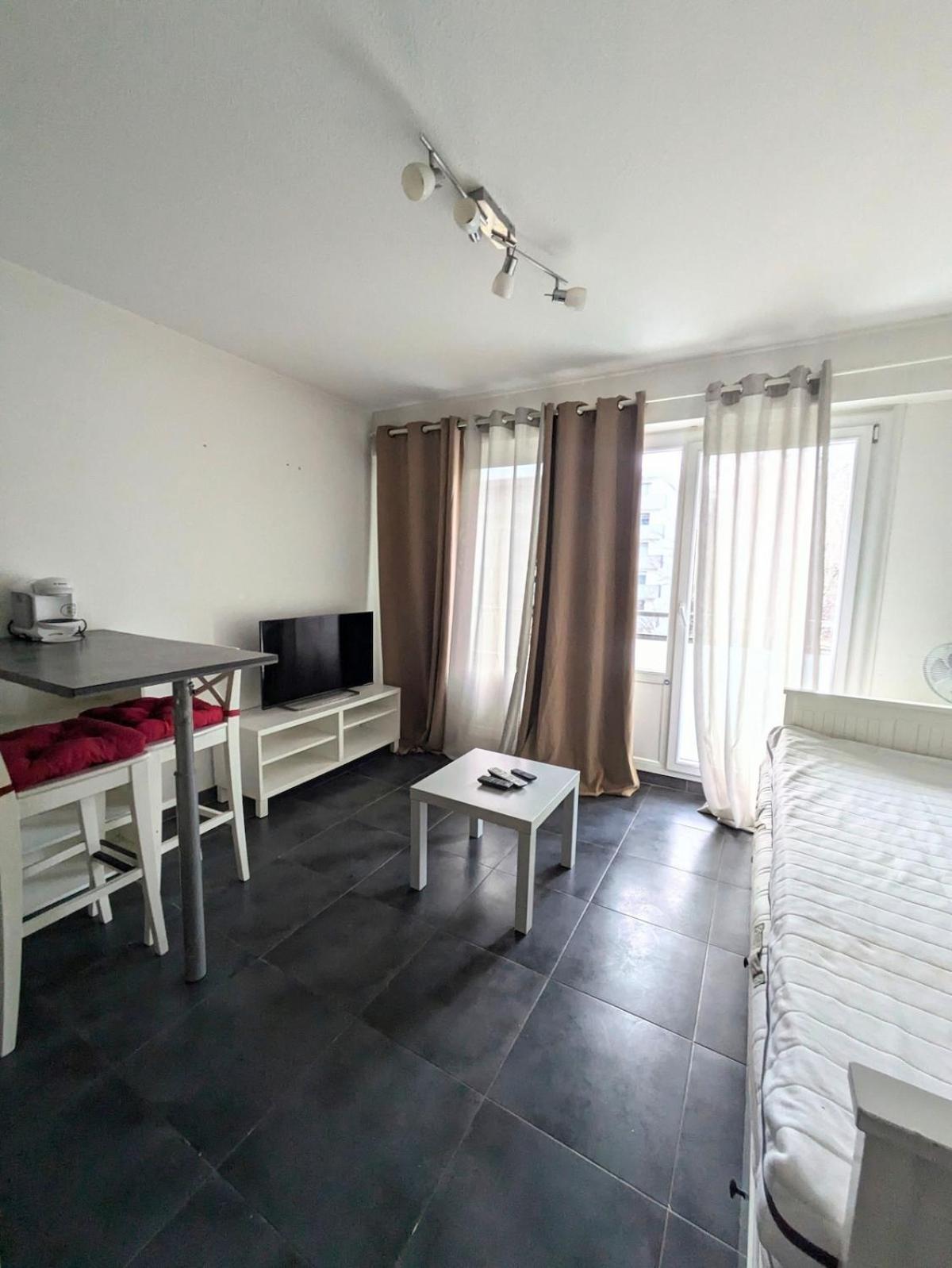 Studio Central 2 Pers Proche Geneva Saint-Julien-en-Genevois Exteriér fotografie